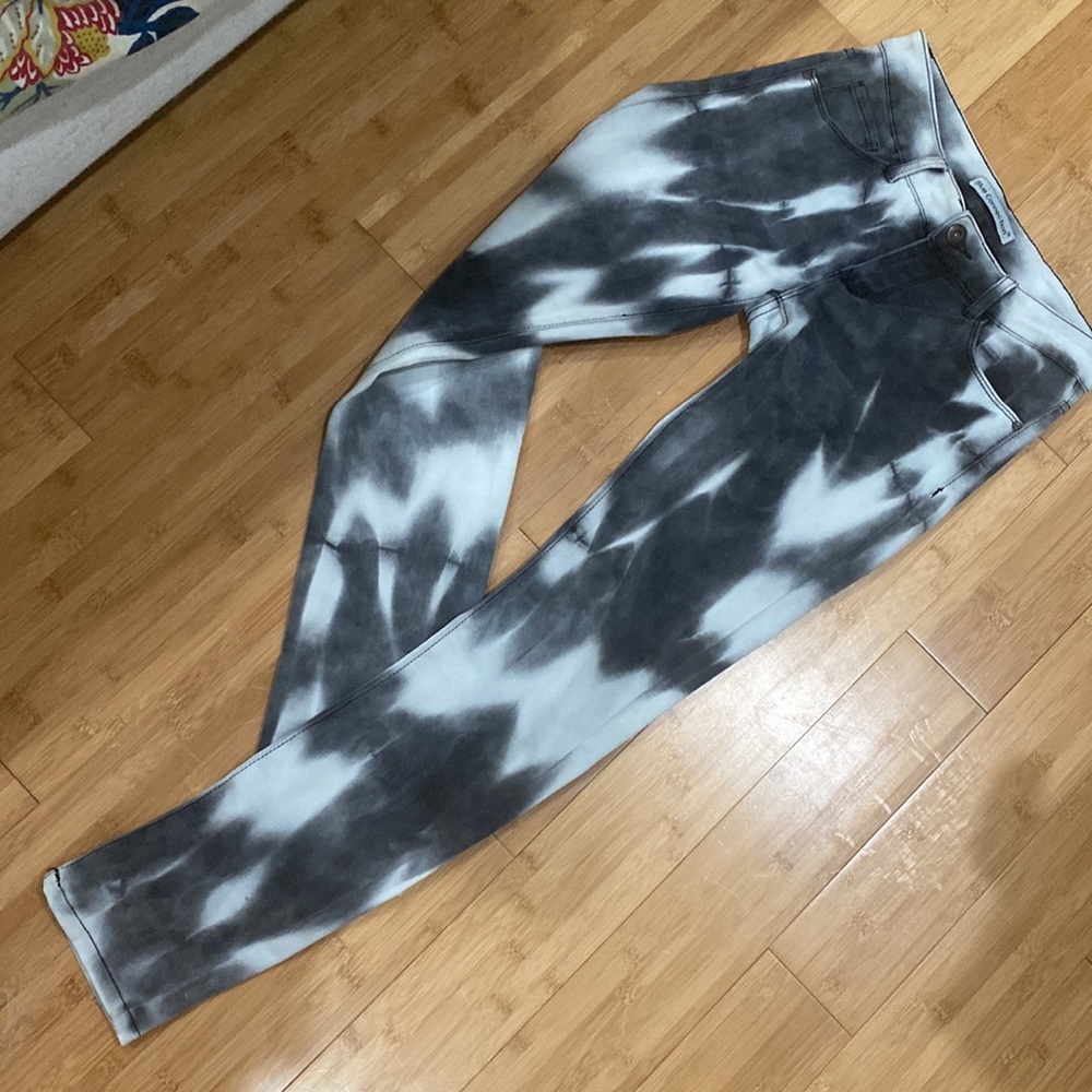 Tie dye stretch jeans